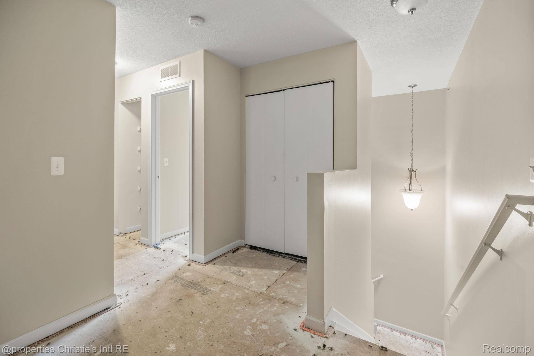 23434 RIDGEVIEW Street