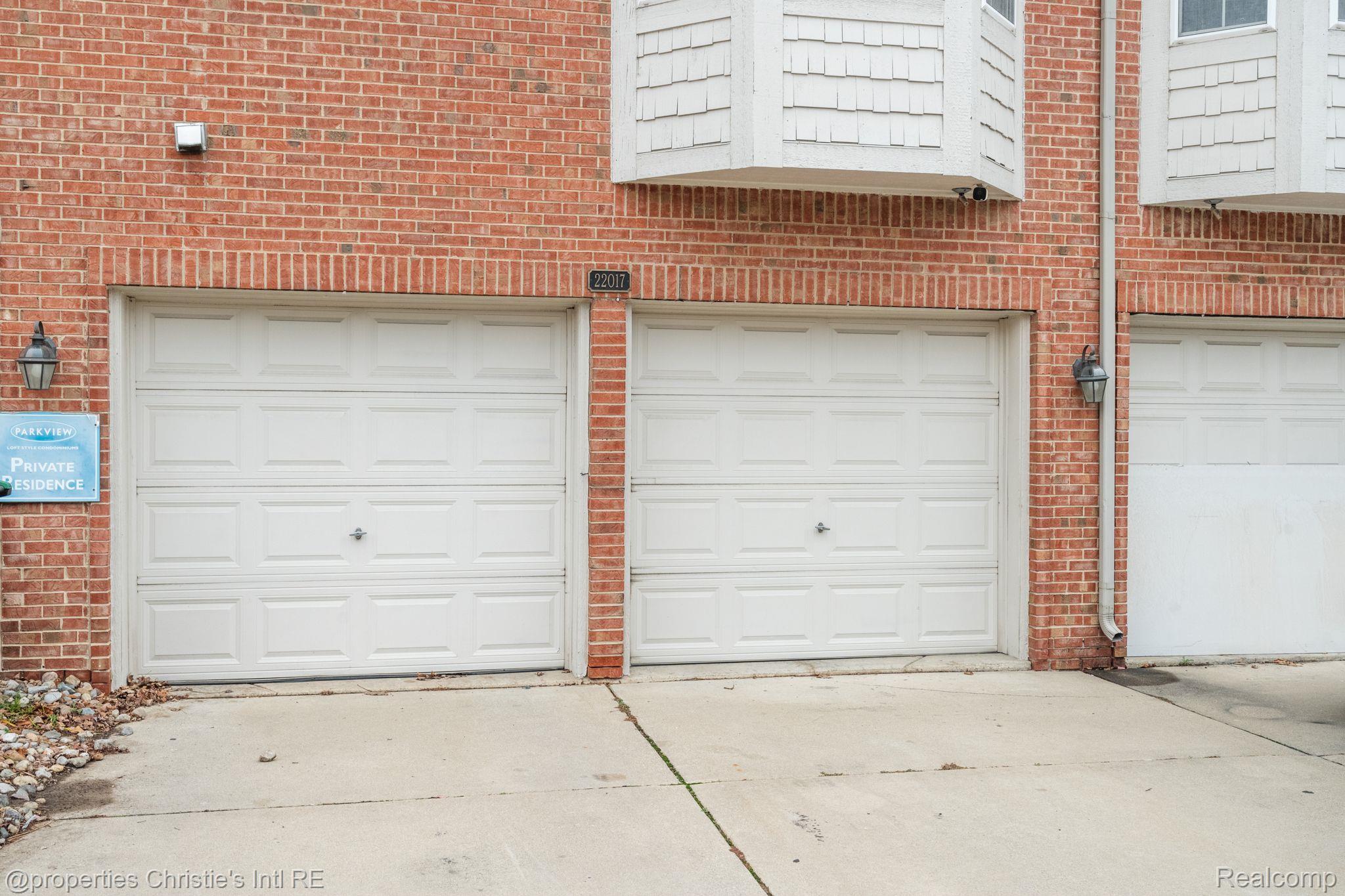 22017 PARKVIEW Drive