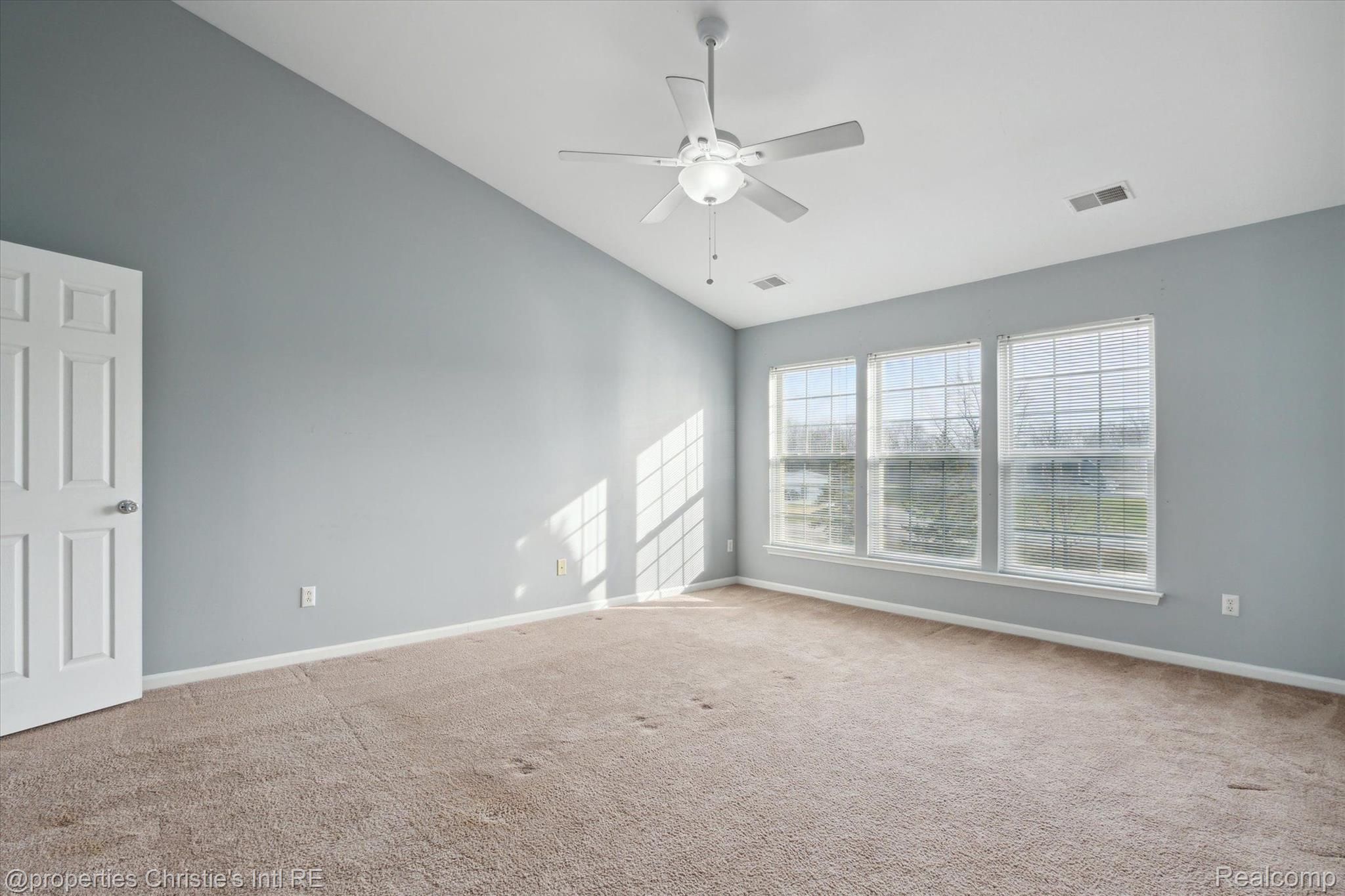 26637 KIRKWAY Circle