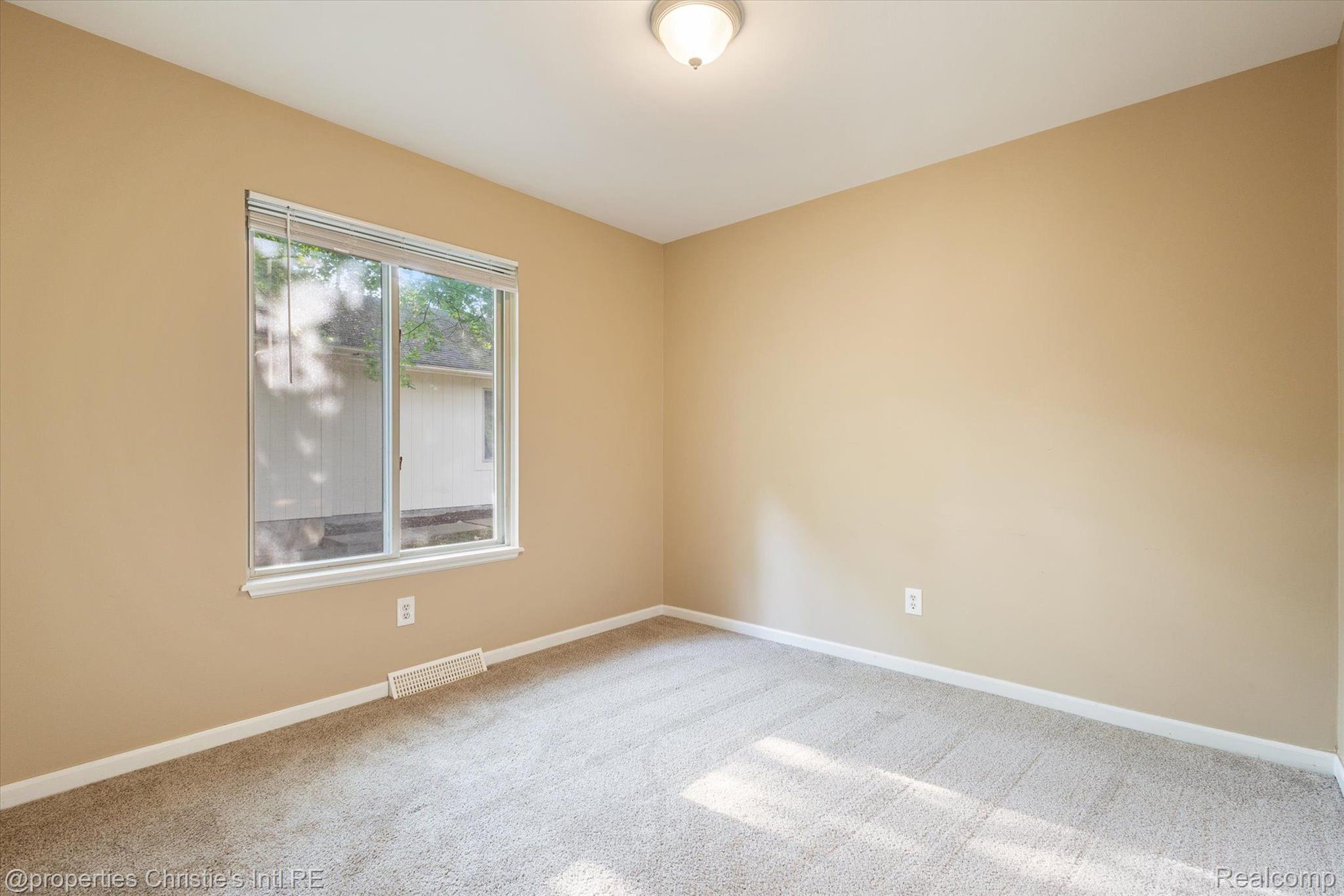 6558 PONTIAC LAKE Road