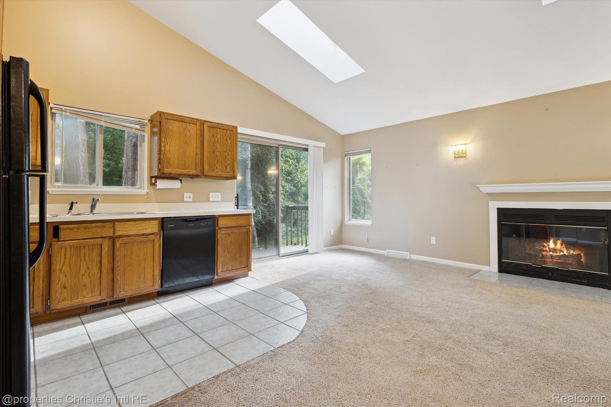 6558 PONTIAC LAKE Road