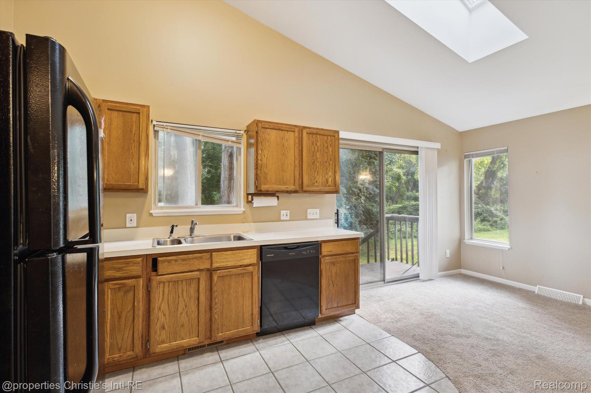 6558 PONTIAC LAKE Road