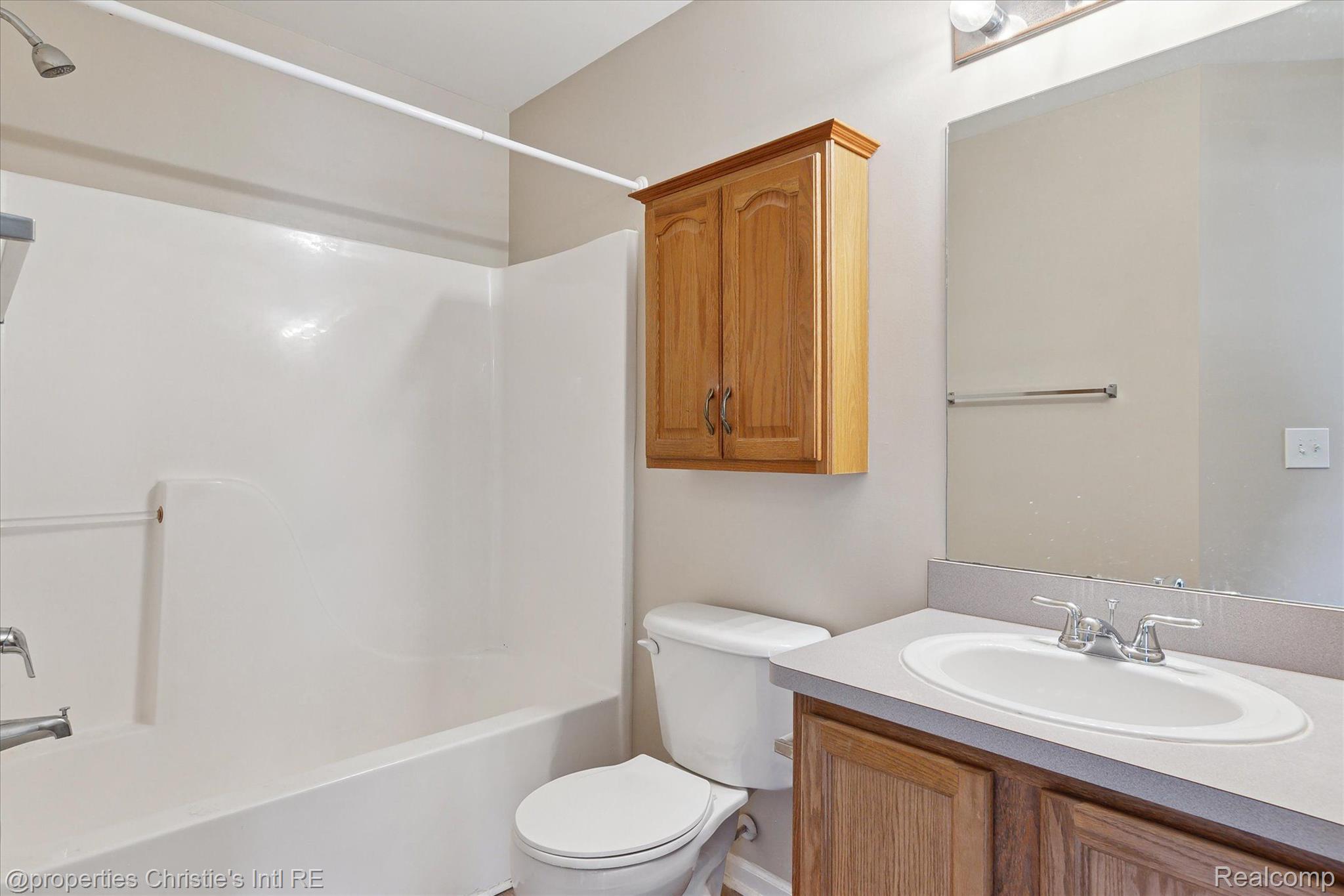 22077 FAIRLANE Boulevard