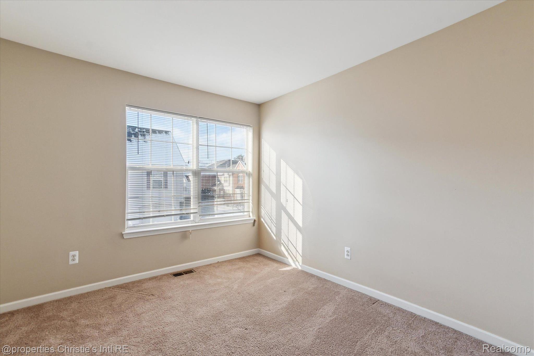 28972 WHITBY Drive 2