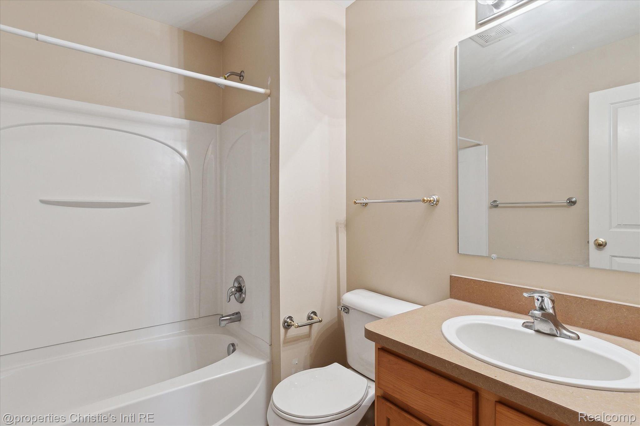 28972 WHITBY Drive 2