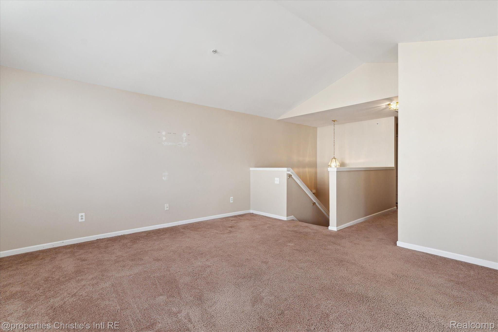 28972 WHITBY Drive 2