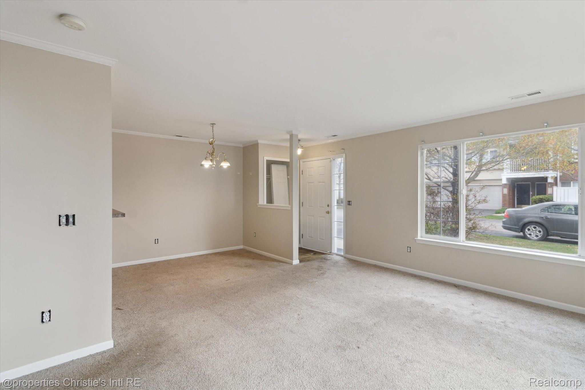 3331 WHITAKER Drive
