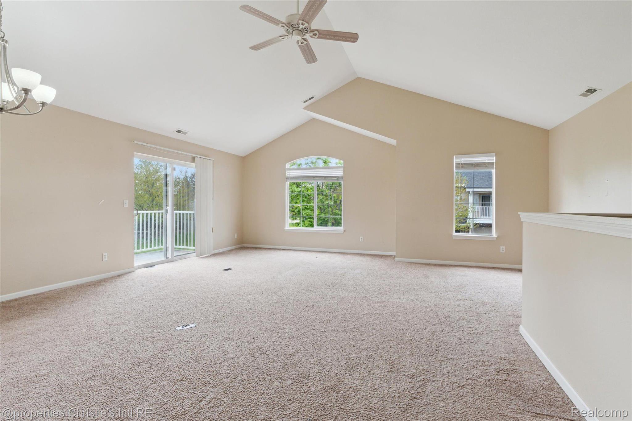 23004 FAIRLANE Boulevard