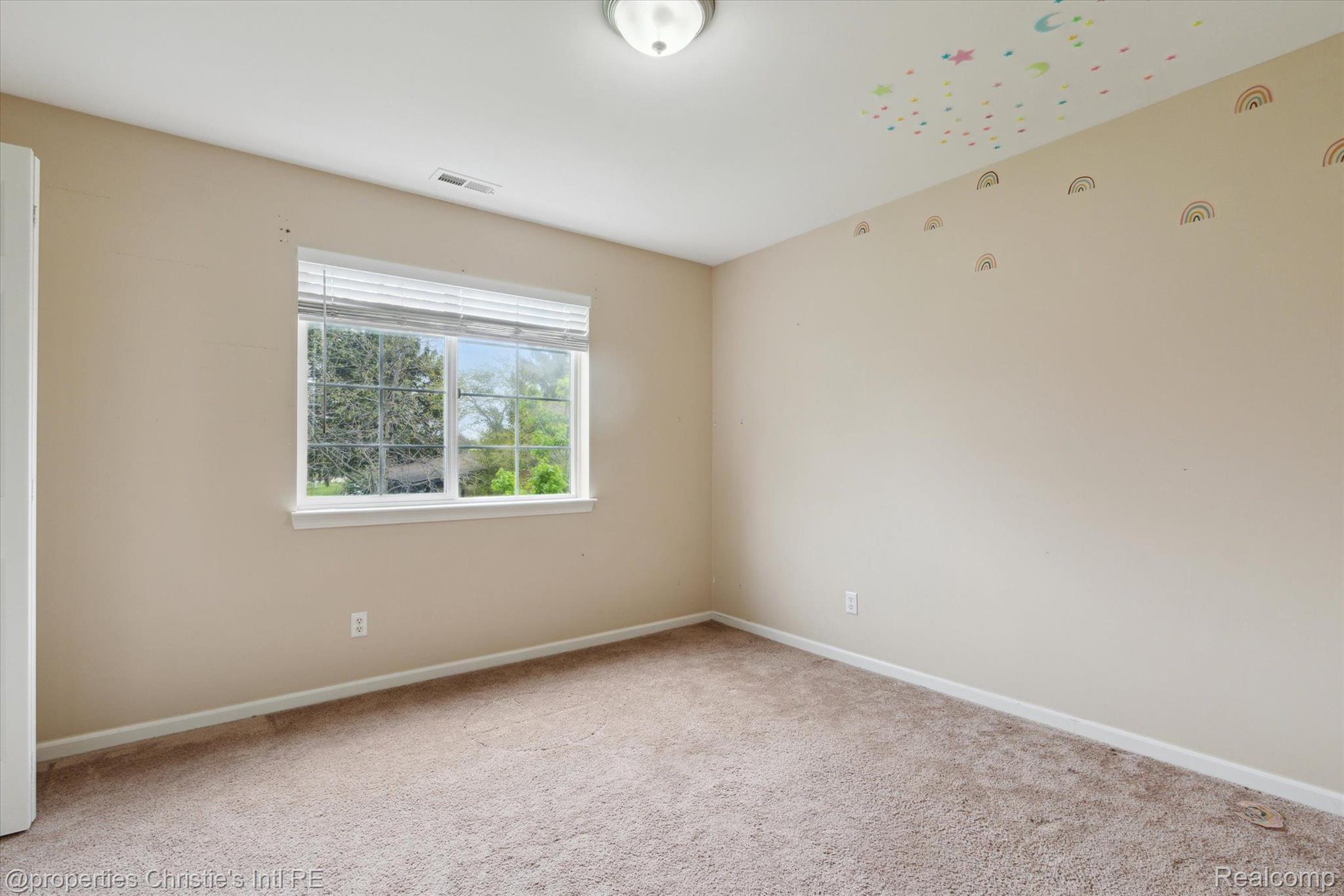 23004 FAIRLANE Boulevard