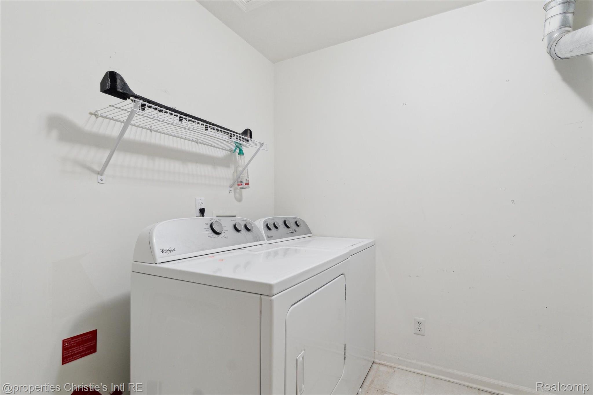 23004 FAIRLANE Boulevard