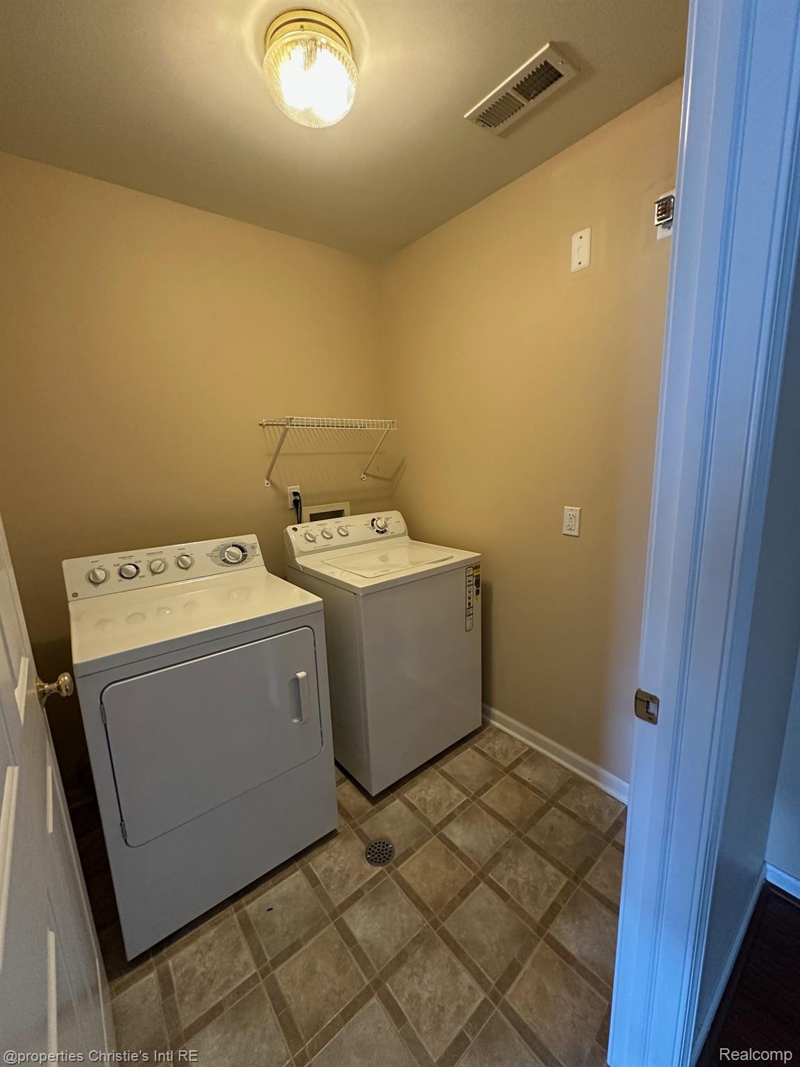 22070 Fairlane Boulevard