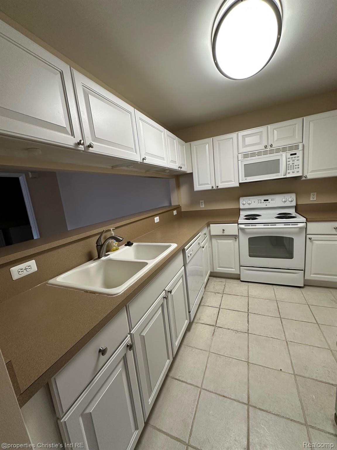 22070 Fairlane Boulevard