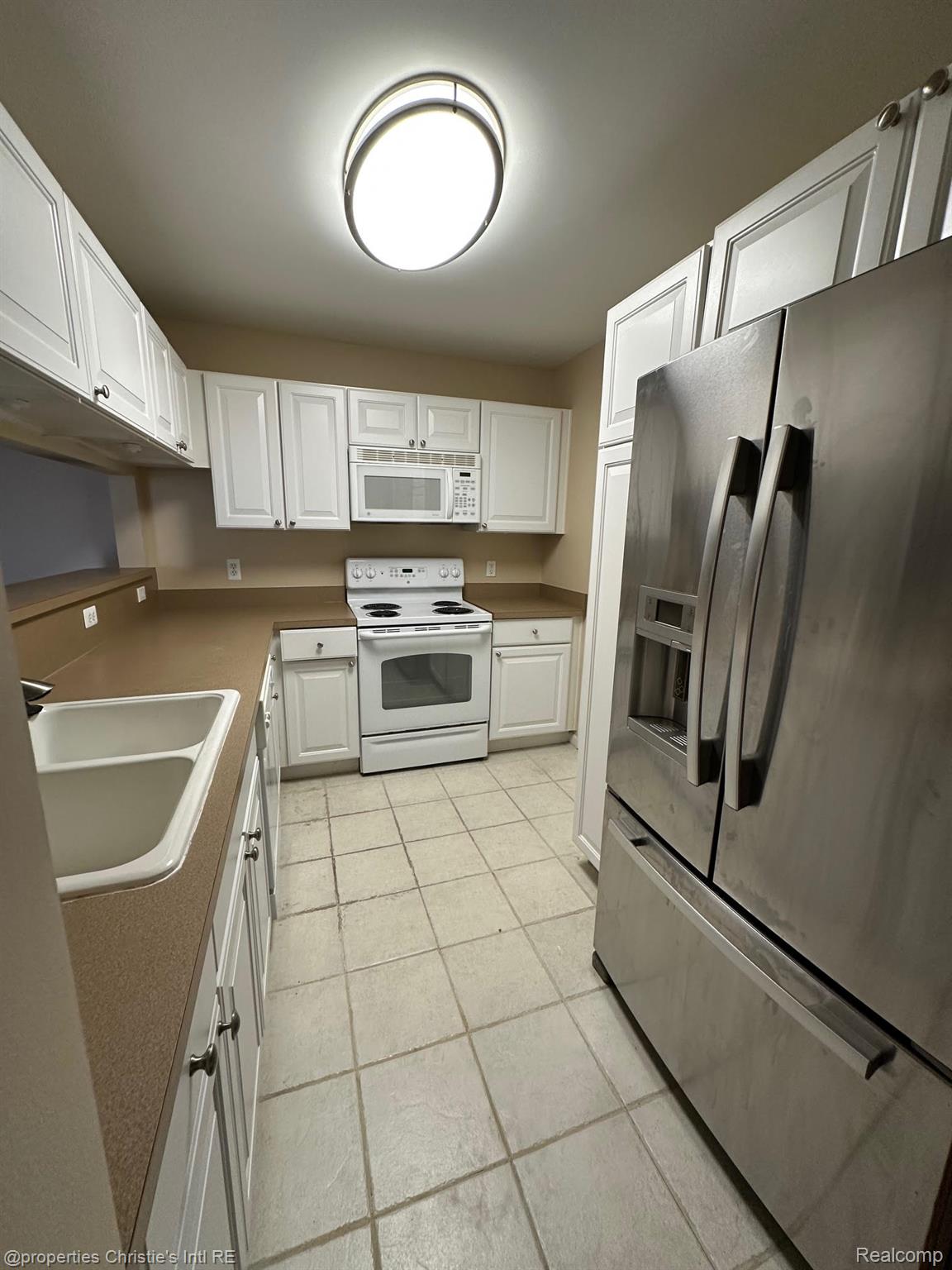 22070 Fairlane Boulevard