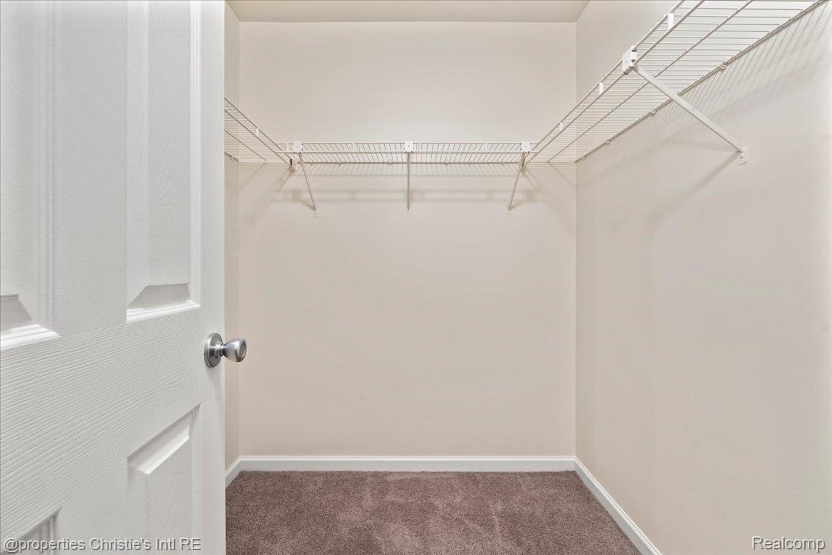 37447 Stonegate Circle