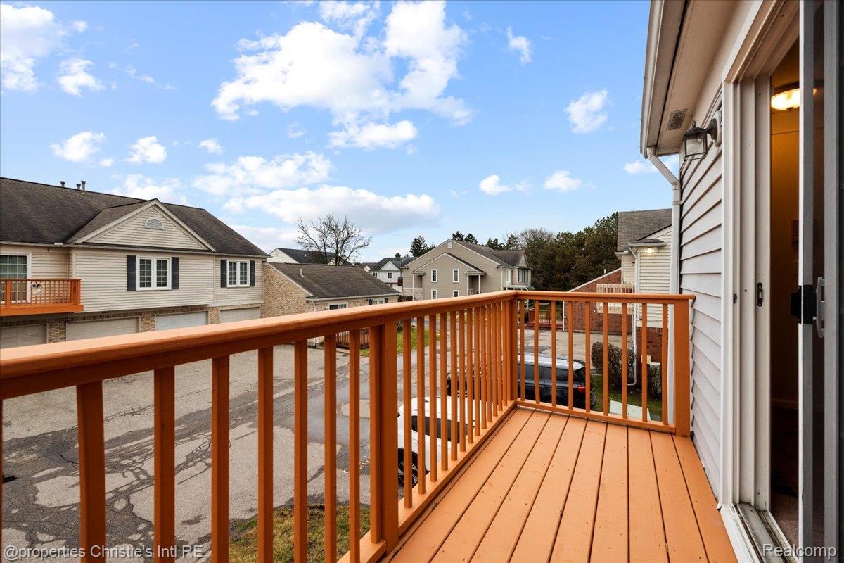 37447 Stonegate Circle