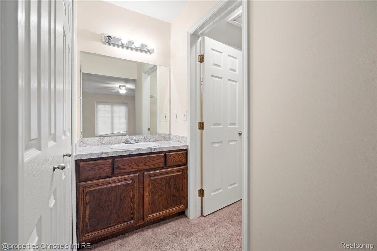 37447 Stonegate Circle