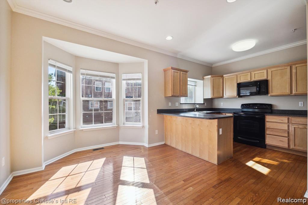 22021 Parkview Drive