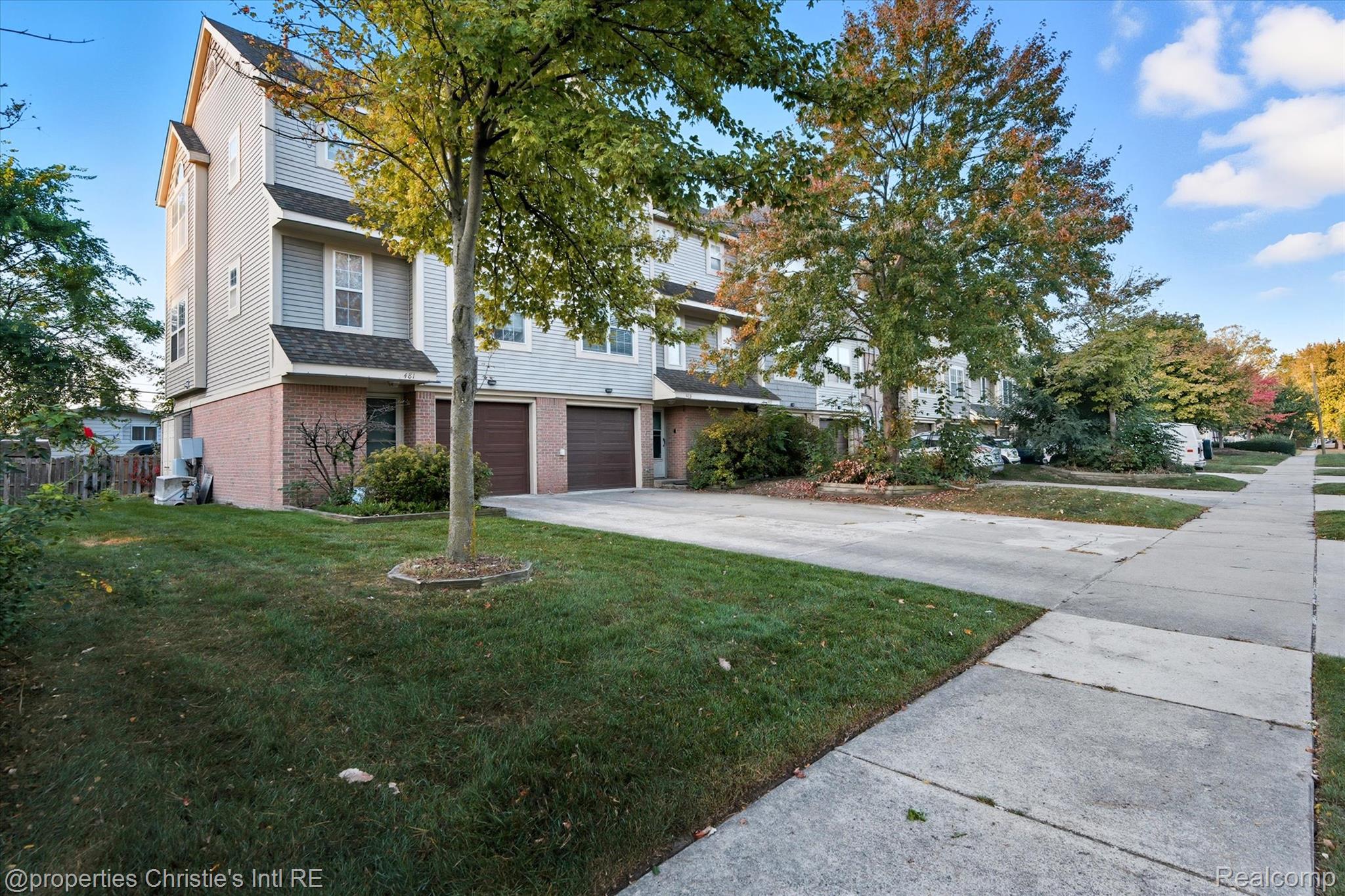 483 W Lincoln Avenue