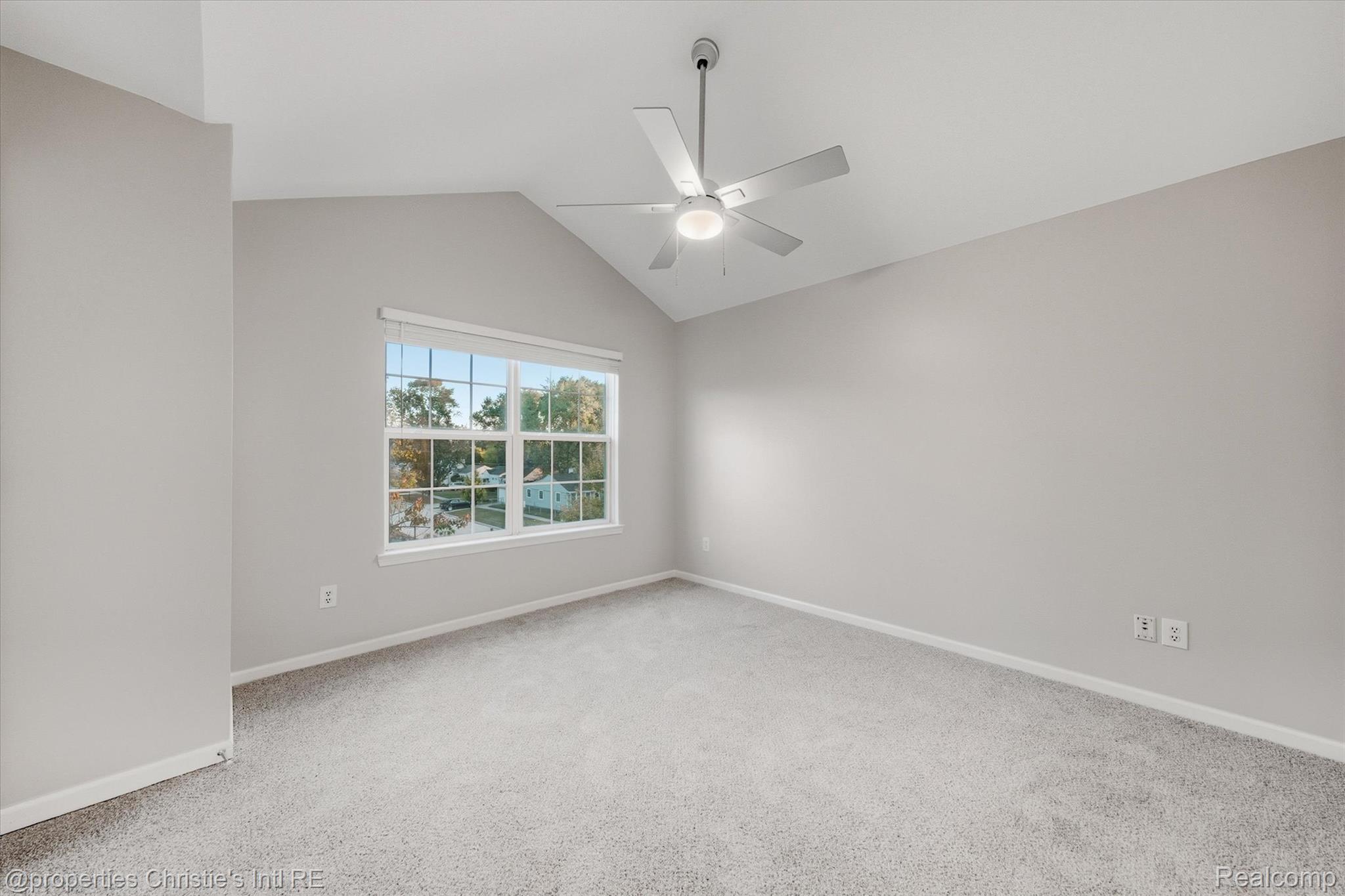 483 W Lincoln Avenue