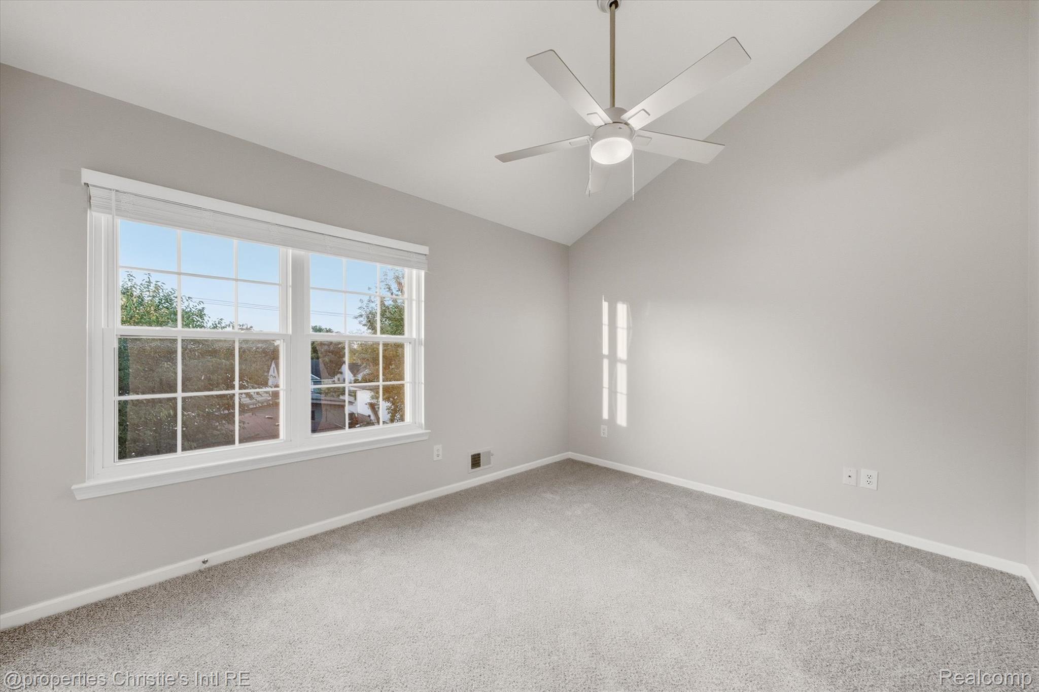 483 W Lincoln Avenue