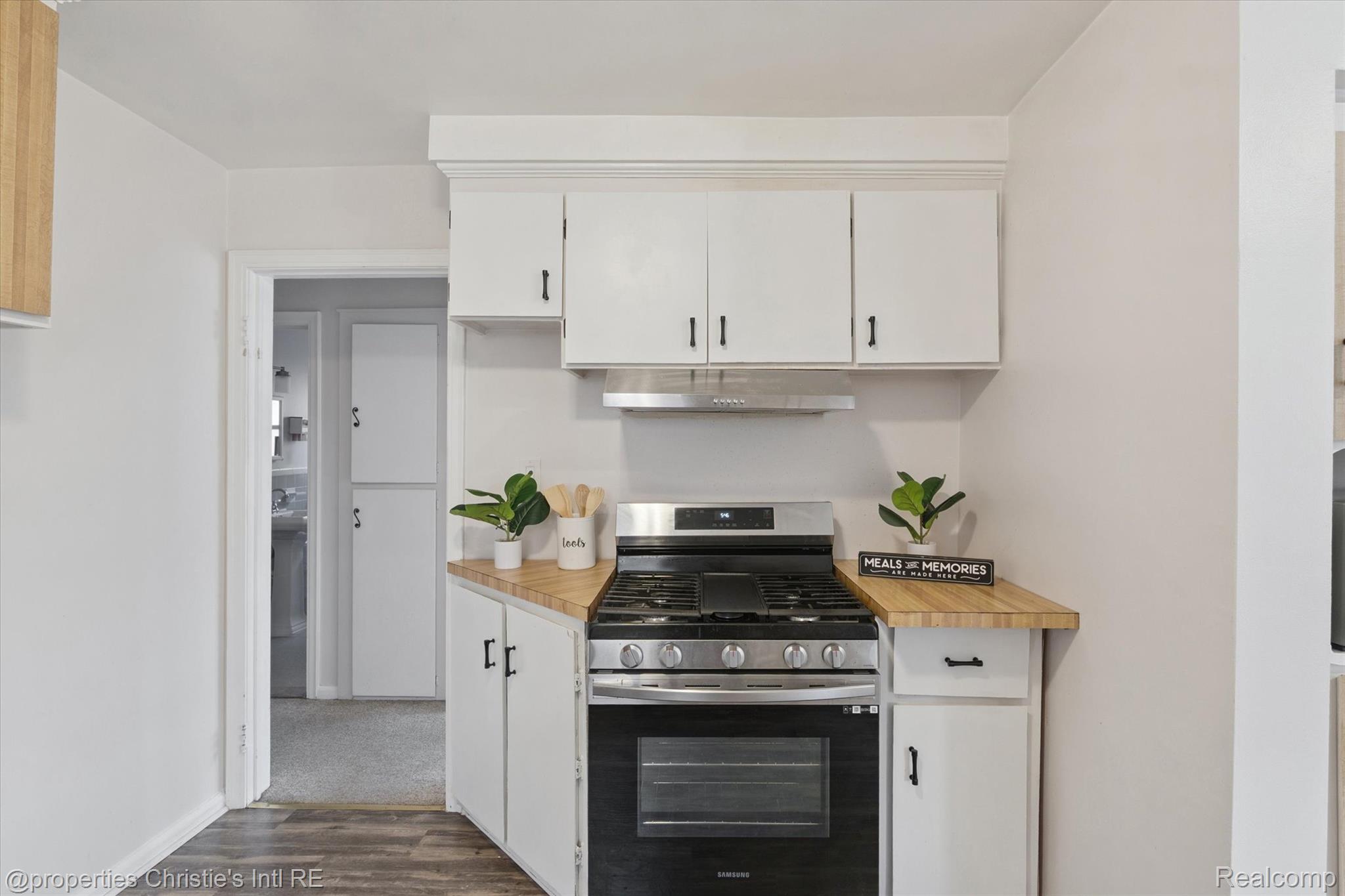 6642 Shenandoah Avenue