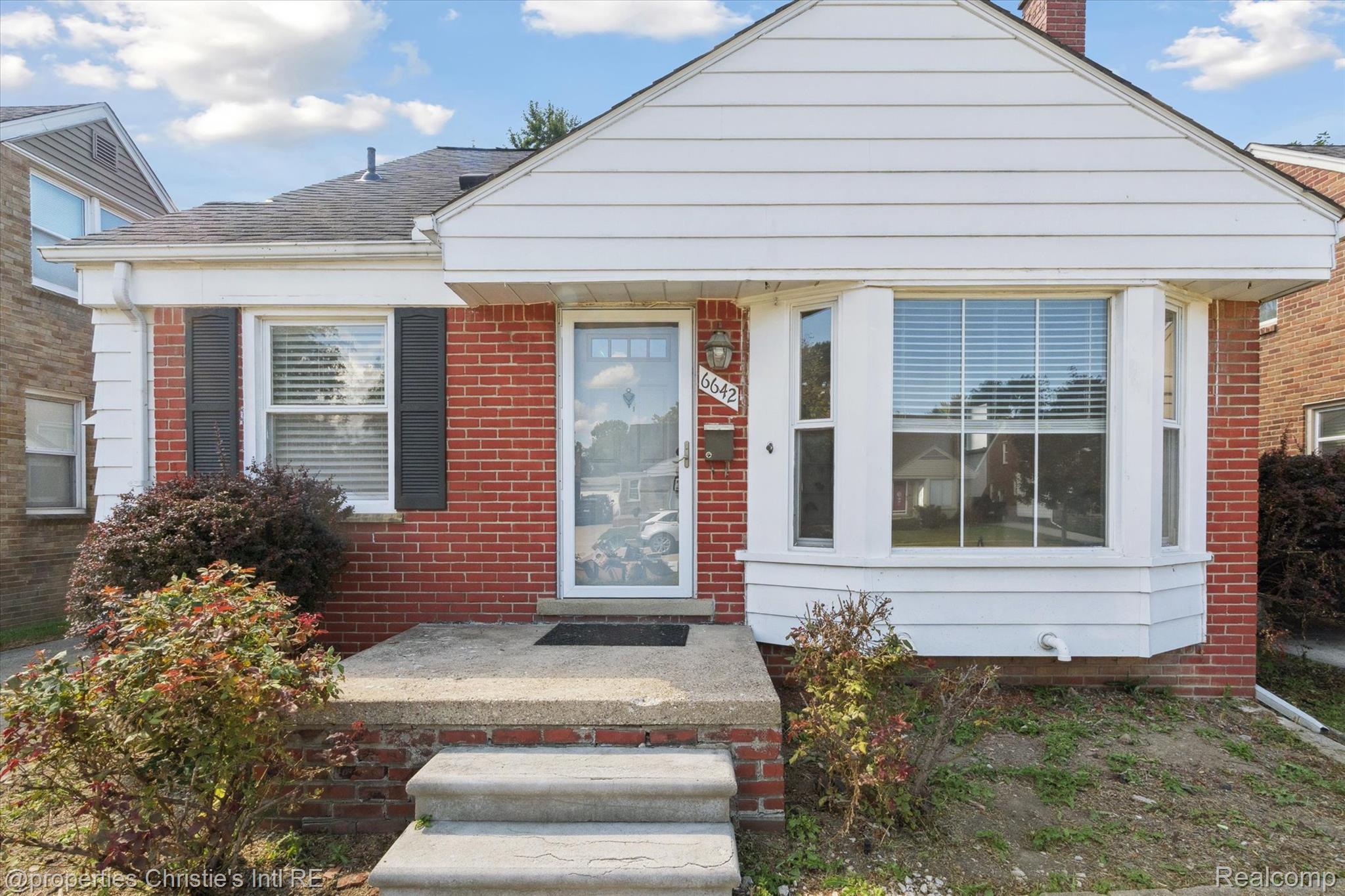 6642 Shenandoah Avenue