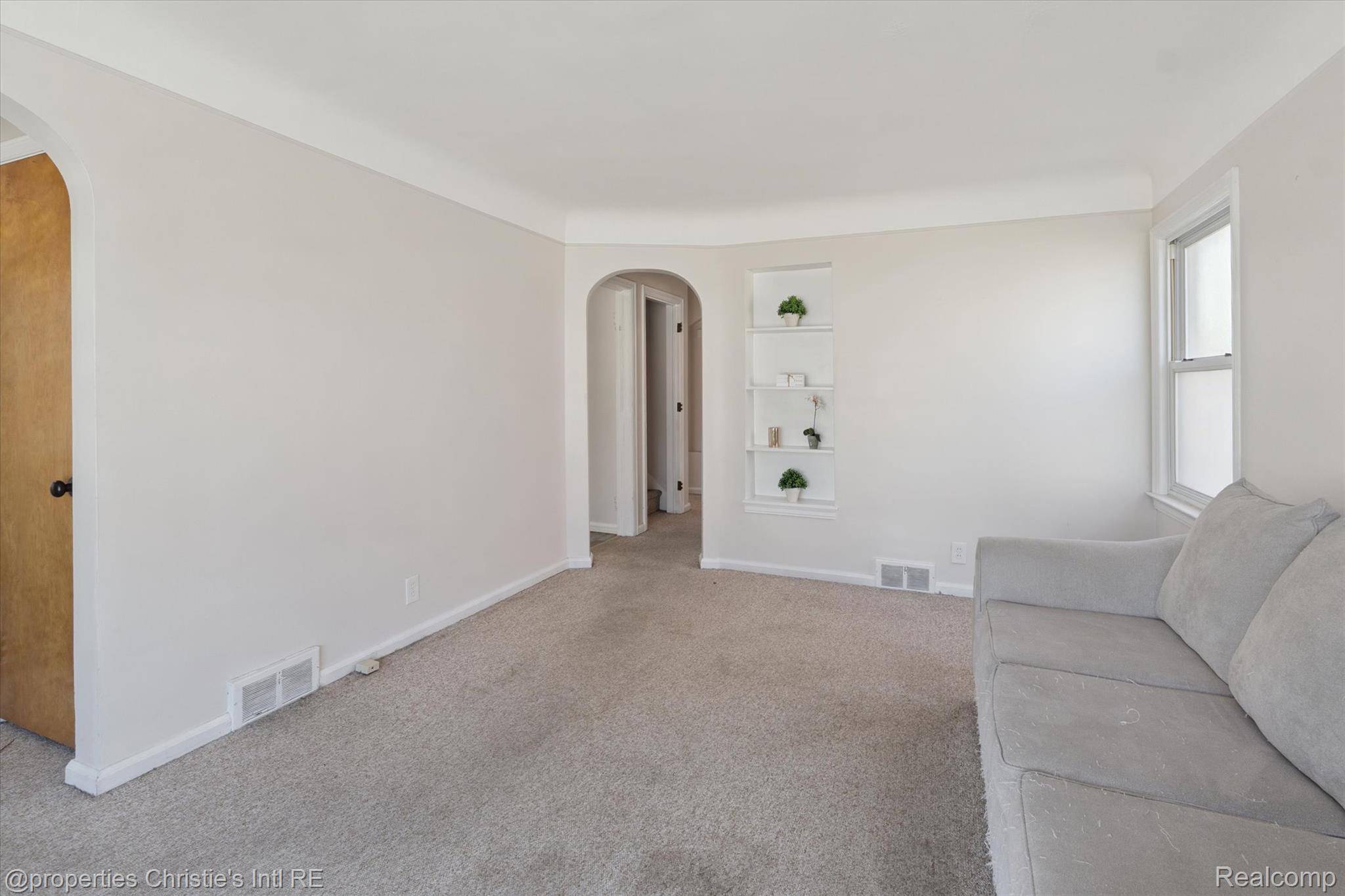 6642 Shenandoah Avenue