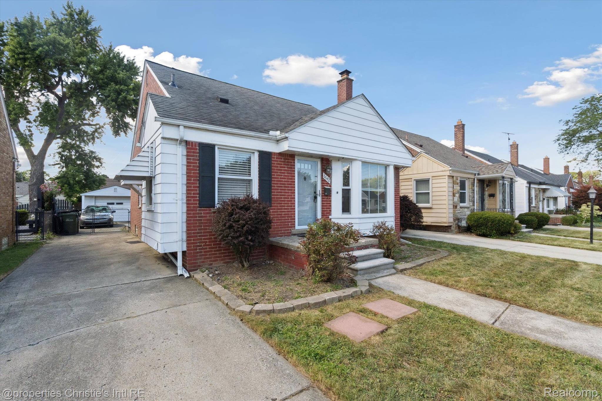 6642 Shenandoah Avenue