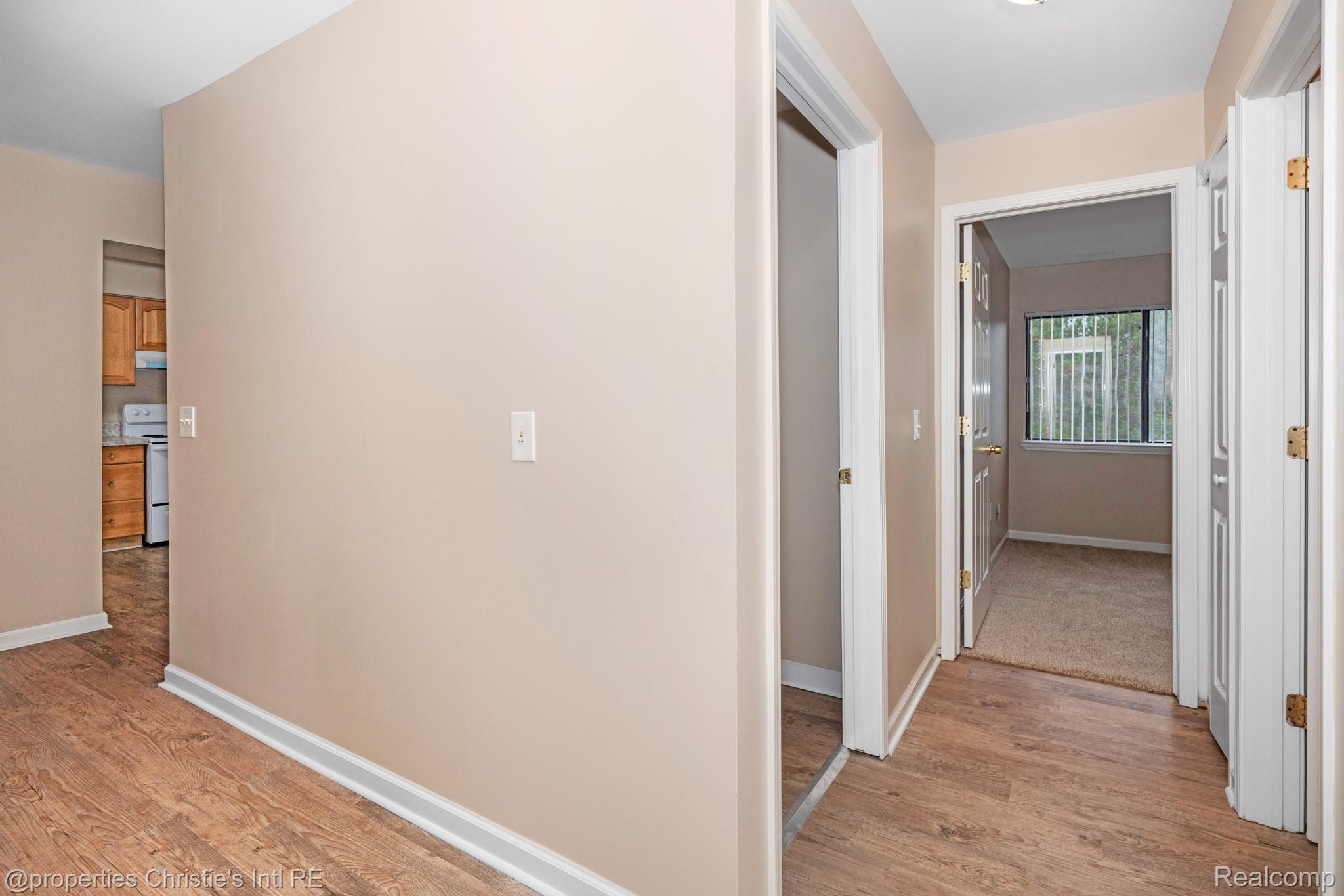 33829 PONDVIEW Circle