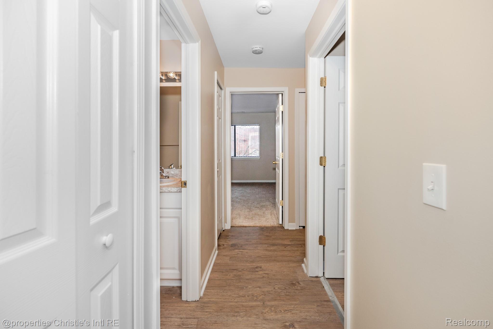 33829 PONDVIEW Circle