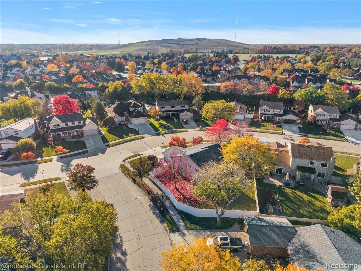 15900 Cumberland Street