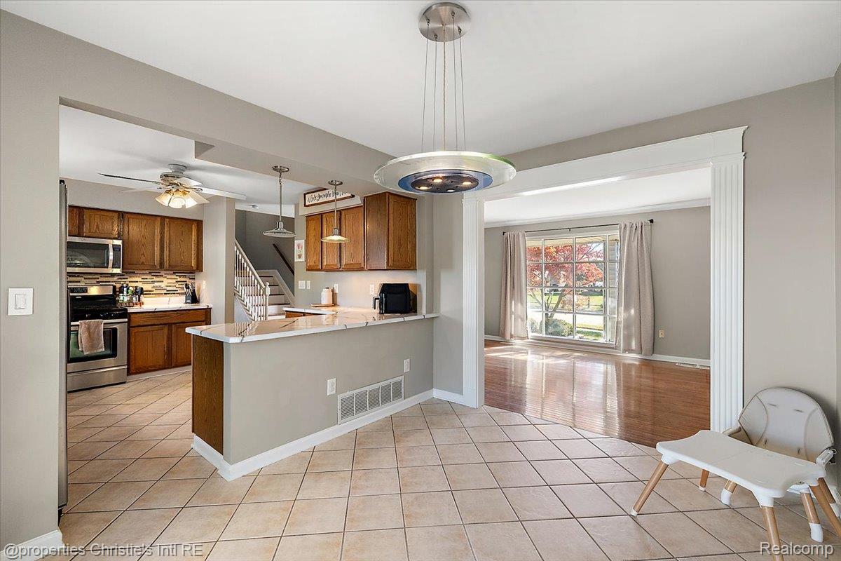 15900 Cumberland Street