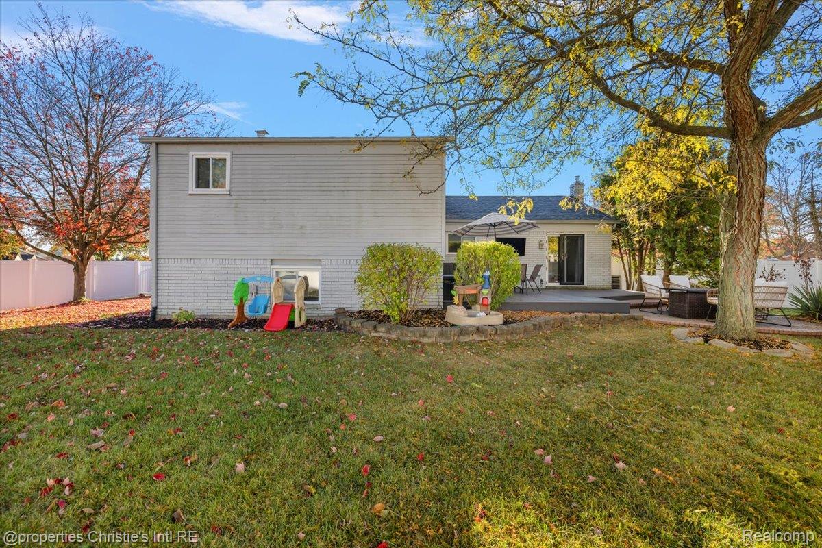 15900 Cumberland Street