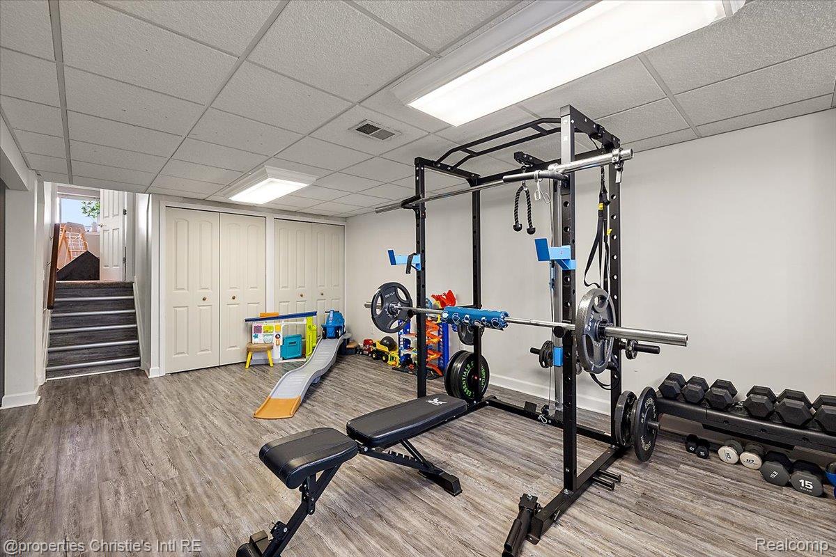 15900 Cumberland Street