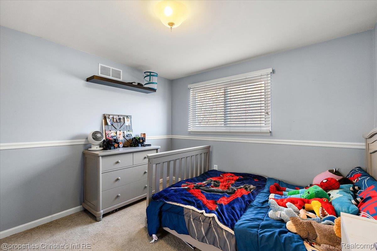 15900 Cumberland Street