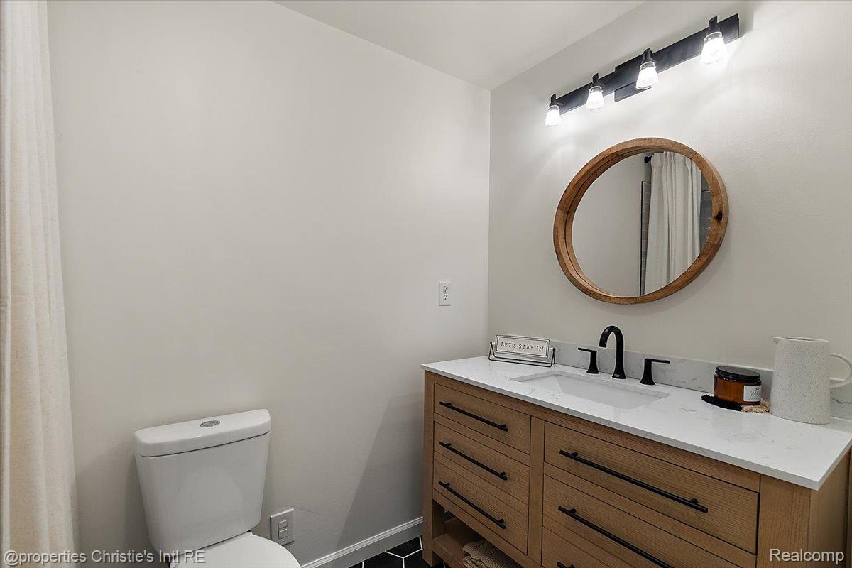 15900 Cumberland Street