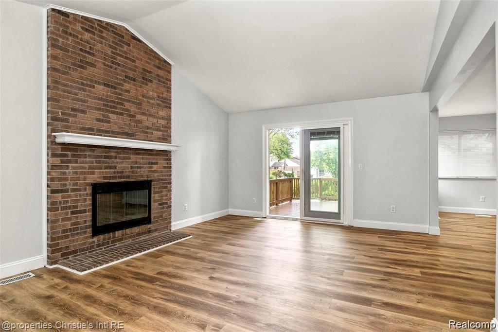 21385 Deerfield Drive