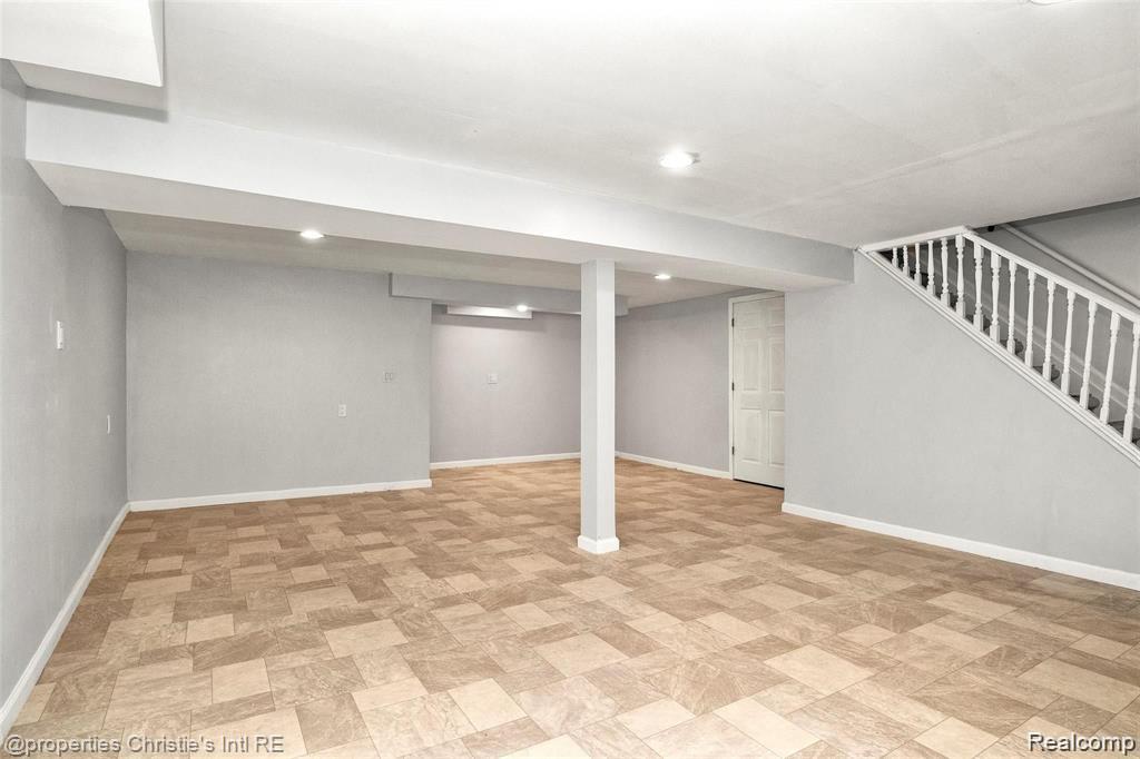 21385 Deerfield Drive