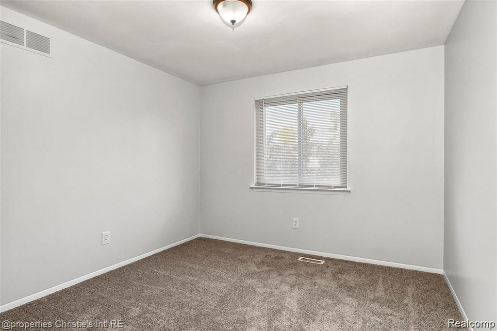 21385 Deerfield Drive