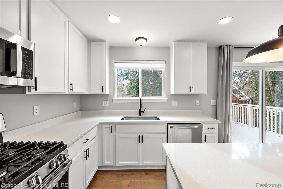 8740 Oak Ridge Trail