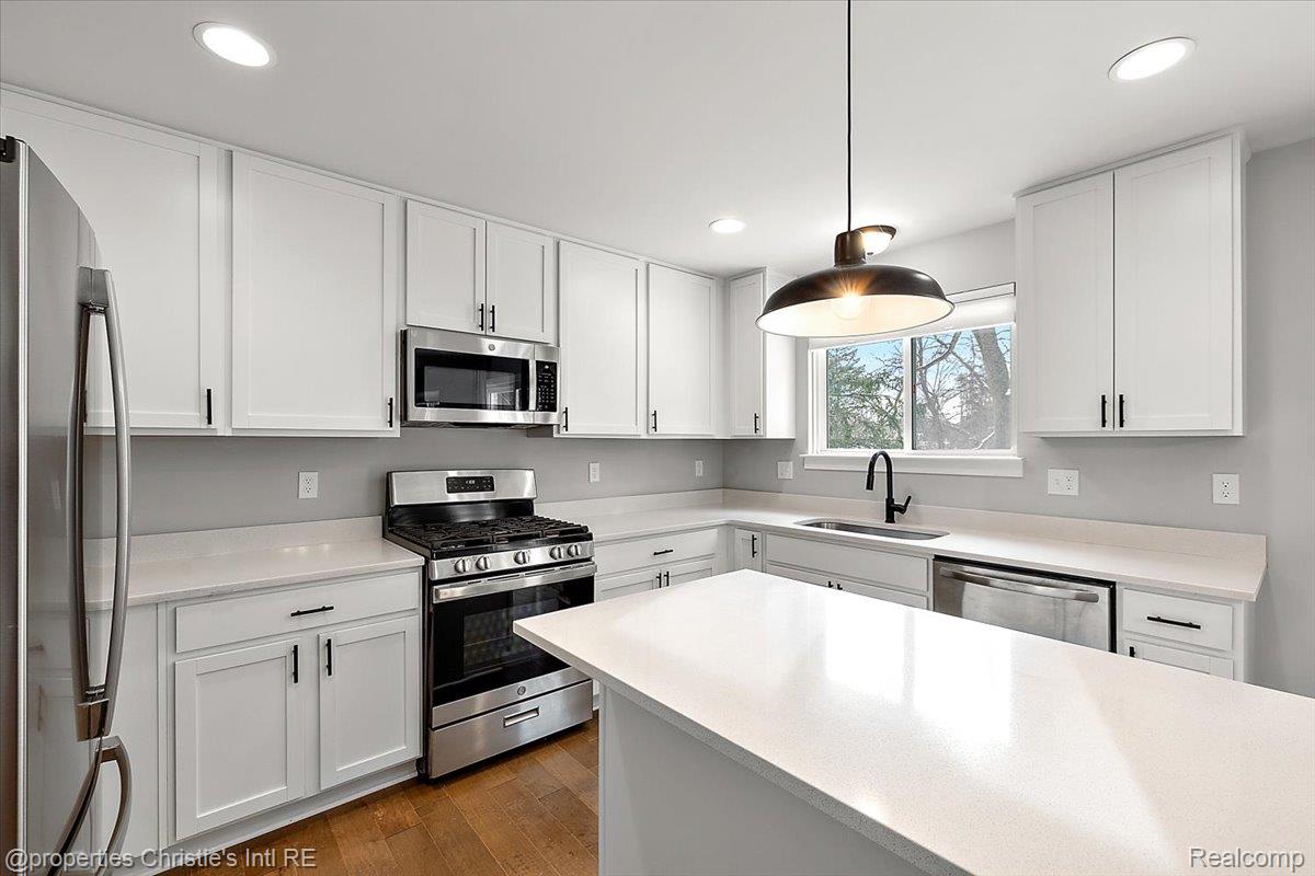 8740 Oak Ridge Trail