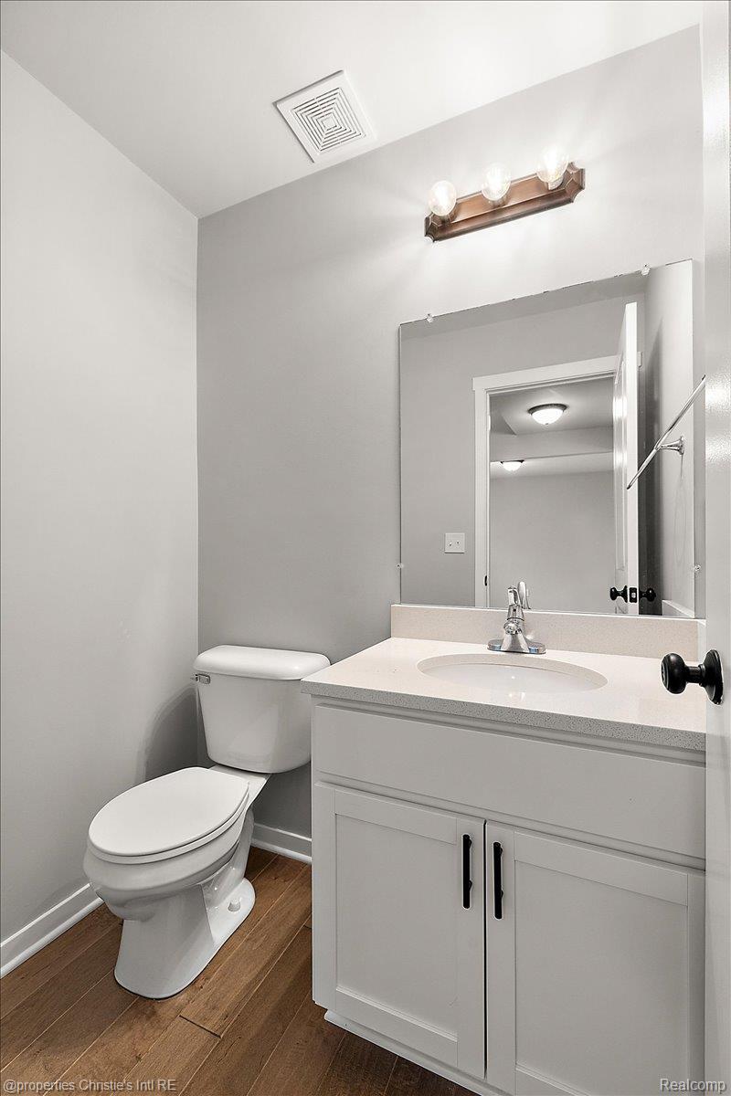 8740 Oak Ridge Trail