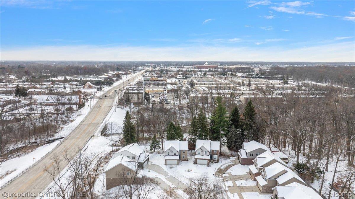 8740 Oak Ridge Trail