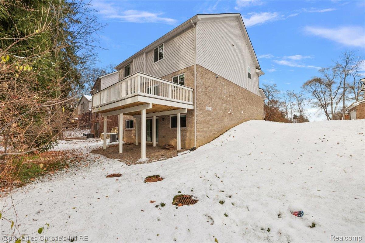 8740 Oak Ridge Trail