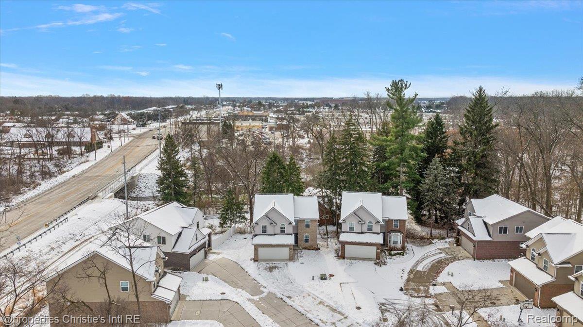 8740 Oak Ridge Trail