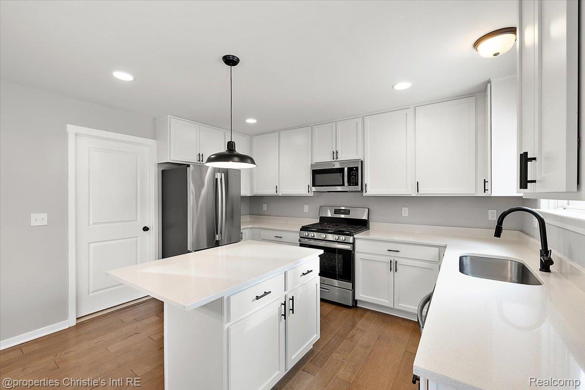 8740 Oak Ridge Trail