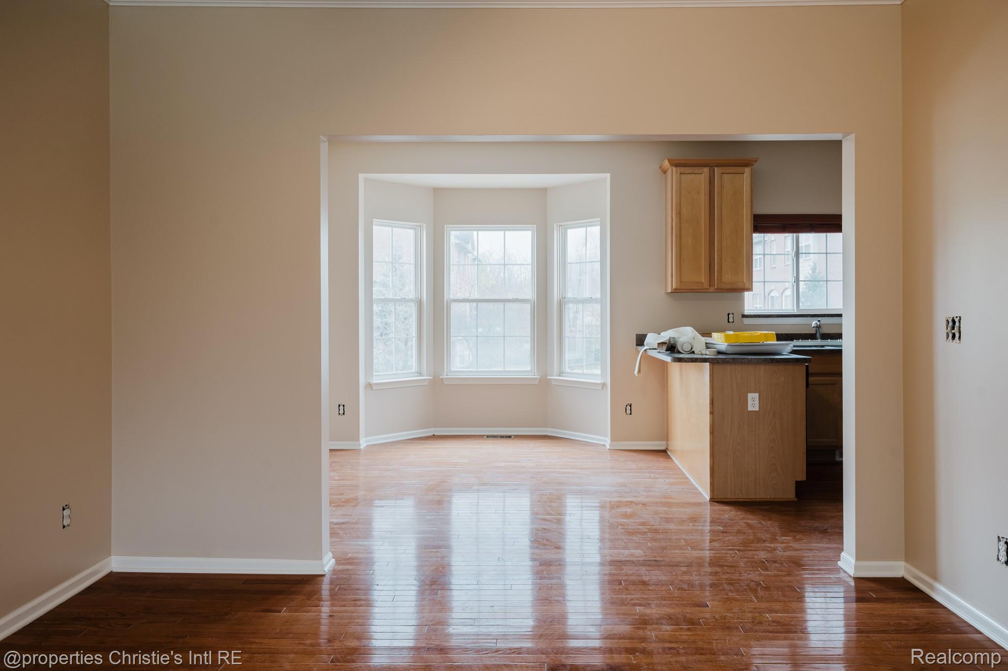 22017 PARKVIEW Drive