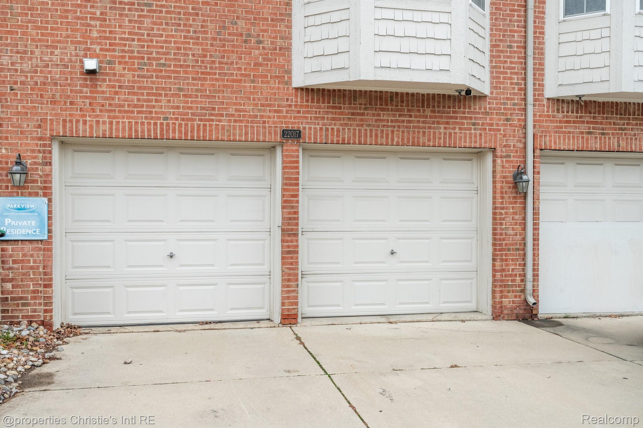 22017 PARKVIEW Drive