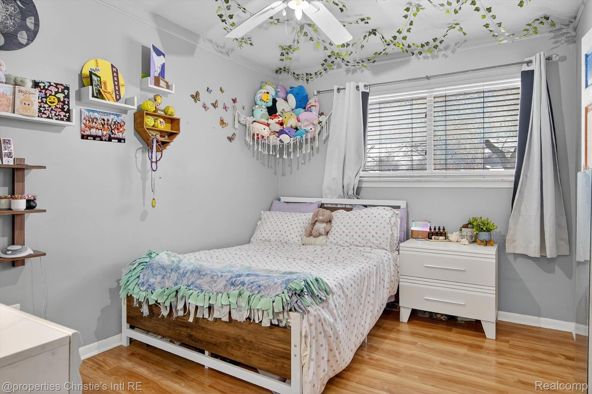 1807 Churchill Avenue