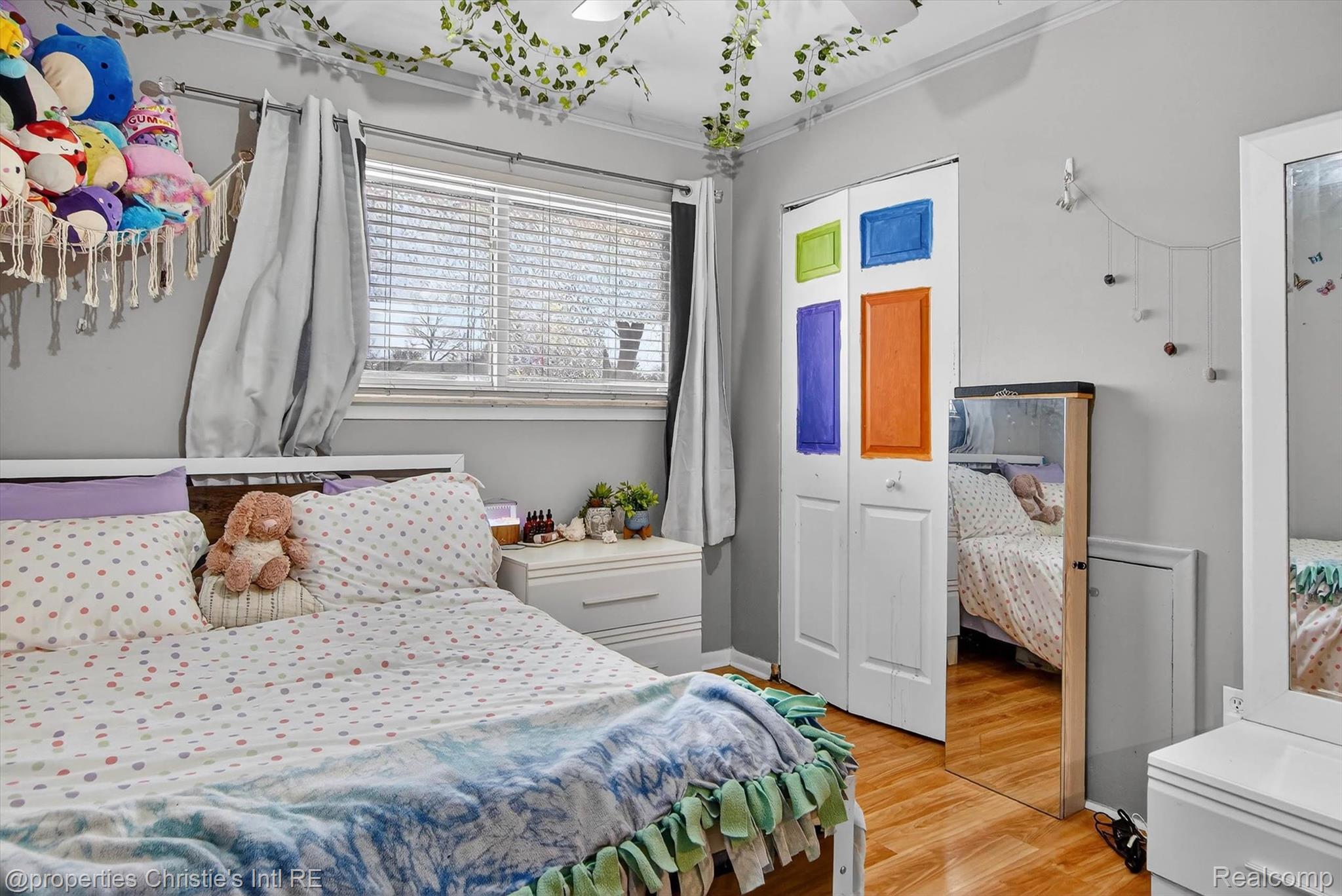 1807 Churchill Avenue